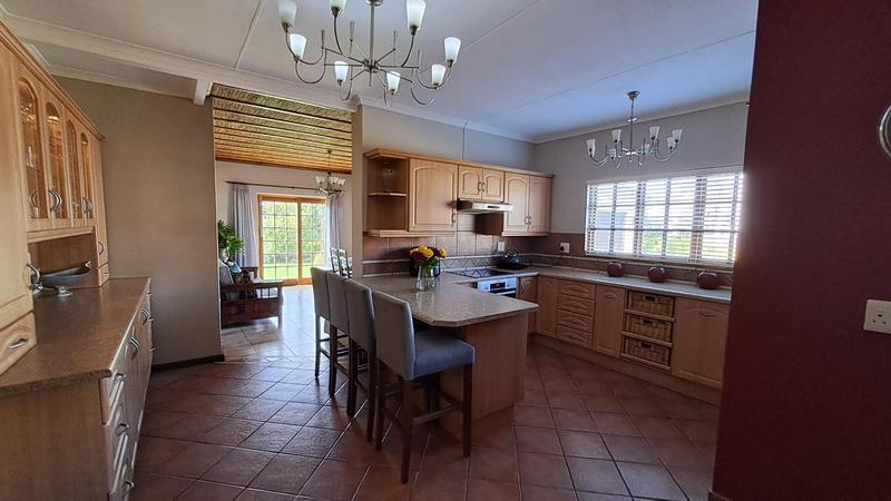 4 Bedroom Property for Sale in Albertinia Western Cape